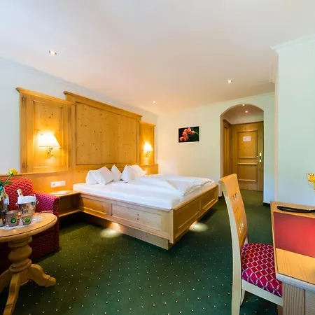 Hotel Fischerwirt Waldspa Faistenau